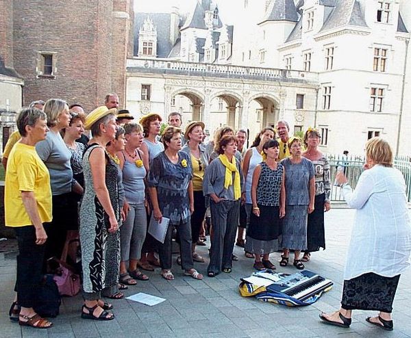 2-8-05concert_pau1_600.jpg